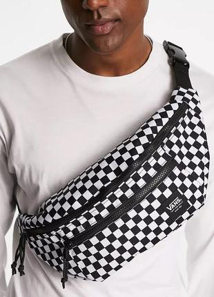 Чоловіча сумка бананка vans ward cross-body fanny pack in black ripstop