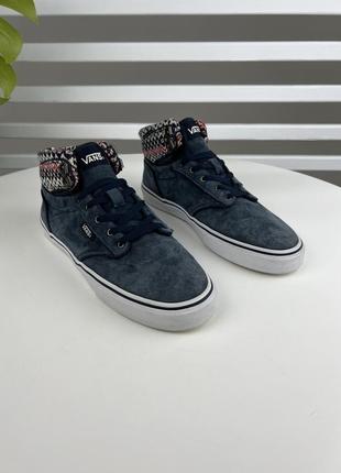 Оригінальні замшеві кеди vans