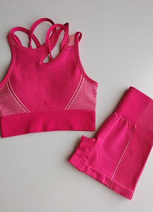 Женский спортивный костюм топ и шорты цвета в ассортименте для фитнесу, йоги, в тренажерный зал