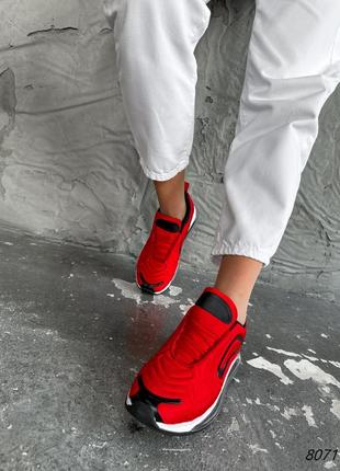 Червоні жіночі кросівки на високій підошві потовщеній7 фото