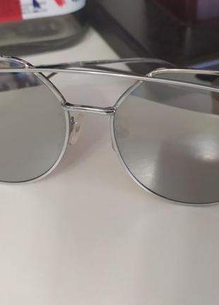 Женские солнцезащитные очки серебряные зеркальные в необычной оправе2 фото
