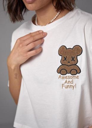 Укороченная футболка с мишкой и надписью awesome and funny4 фото