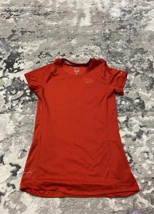 Спортивная женская жіноча футболка  для спорта для бігу найк nike