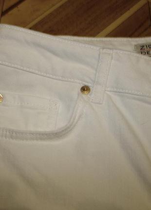 Стрейчевые джинсы zara (р.26/36)3 фото
