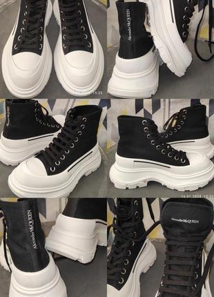 Ботинки alexander mcqueen tread slick, черные с белым . код товара 611706. 37,5 размер