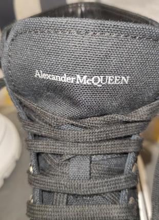 Ботинки alexander mcqueen tread slick, черные с белым . код товара 611706. 37,5 размер6 фото