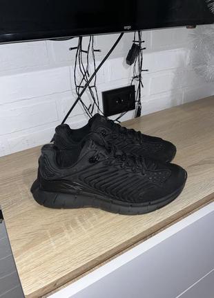 Reebok zig kinetica black