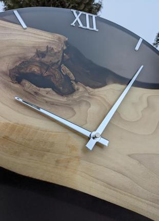 Настінний годинник з дерева горіха та епоксидної смоли діаметр 50 см9 фото