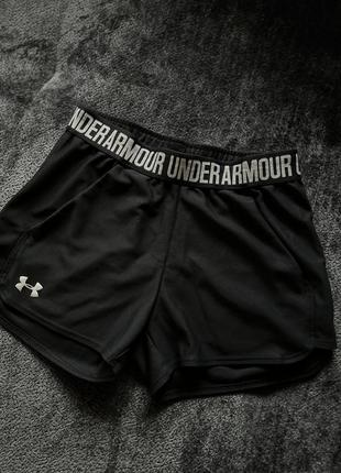 Черные спортивные шорты under armour