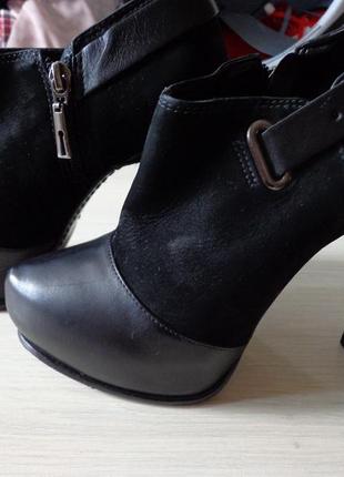 Luciano carvari кожаные ботиночки ботильйоны каблуки туфли6 фото