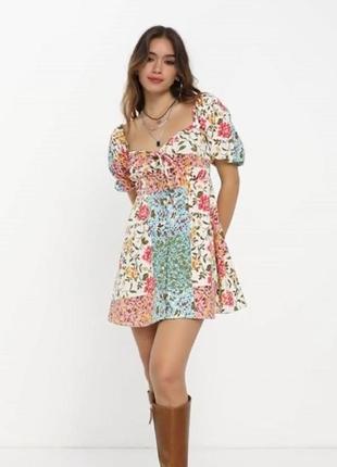 Asos design коротка сукня в квітковий принт 3xl