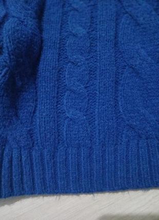 Синий укороченный вязаный свитерик оверсайз цвет ультрафиолетарин с v-вырезом7 фото