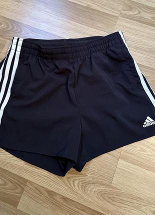 Шорты adidas спорт / фитнес