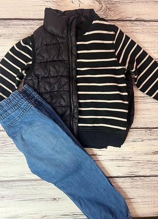 Безрукавка, джинсы, свитшот