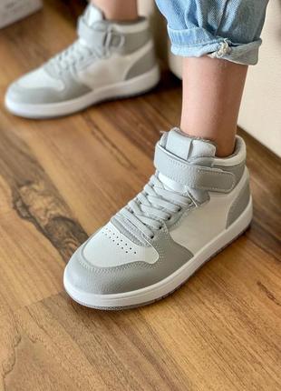 Детские кроссовки хайтопы в размере 32-37