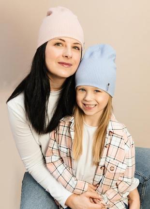 Весенние шапочки для деток и взрослых10 фото