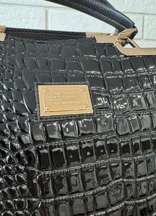 Велика жіноча сумка крокодил стиль рептилії, сумочка під рептилію лакова чорна4 фото