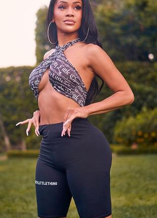 Топ на зав'язках щ готичним принтом plt