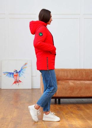 Женская демисезонная красная куртка жилетка трансформер с отстежными рукавами7 фото