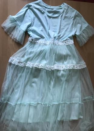 Стильное платье фатин