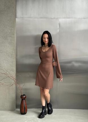 Платье мини в рубчик со шнуровкой на спине1 фото