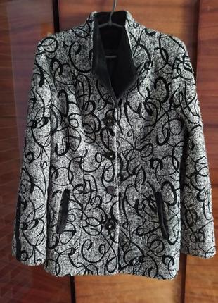 Пальто-жакет большого размера