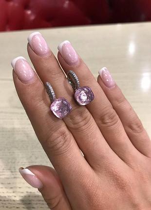 Брендовые серьги в серебре с камнем и маленькими цирконами