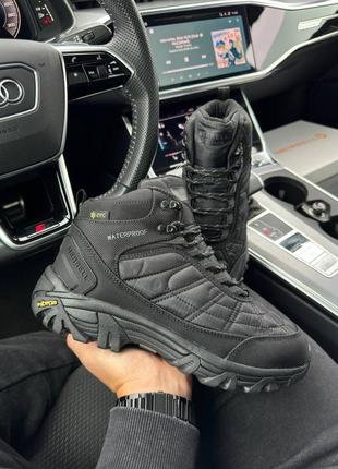 Merrell rogue all black fur