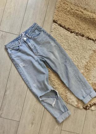 Классные джинсы бойфренды