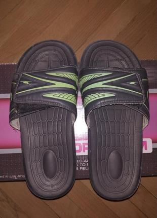 Шльопанці для хлопчика