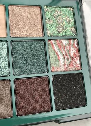 Набор теней для век и формы для макияжа глаз glambee amazing makeup палетка тени...