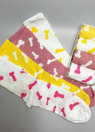 Модний бокс жіночих шкарпеток на 4 пари 36-41 р різнобарвні, високі та якісні демісезонні з принтом яскраві4 фото