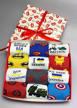Подарунковий бокс шкарпеток чоловічих на 12 пар 40-45 р. оригінальні з малюнками якісні, високі та прикольні9 фото