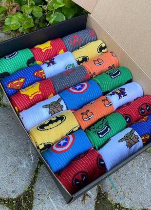 Великий подарунковий комплект шкарпеток жіночих високих демісезонних з прикольними супергероями marvel 36-41 21 шт