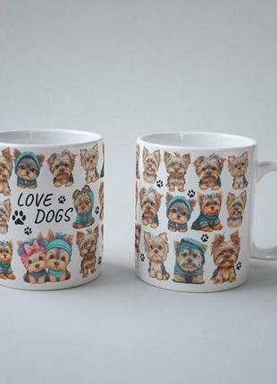 Чашка белая керамическая с милыми креативными рисунками собак и надписью love dogs 330 мл в подарочной коробке3 фото