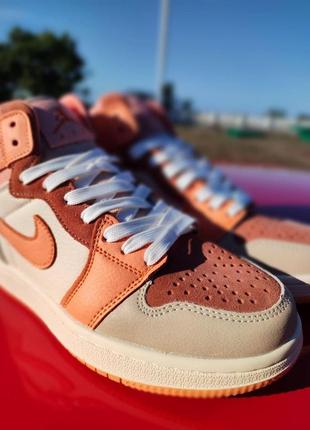 Кросівки найк жіночі підліткові nike air jordan 1 beige&orange 36-413 фото