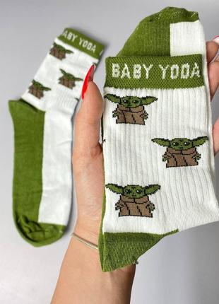 Яскраві шкарпетки жіночі тренд з милим принтом baby yoda 1 пара 36-41 прикольні трикотажні, демісезонні, високі
