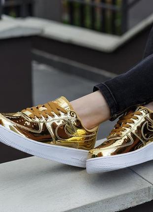 Шикарные кроссовки nike air force 1 sp liquid metal gold6 фото