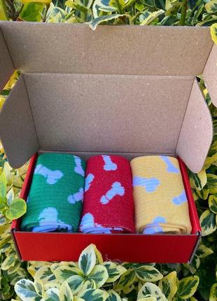 Бокс шкарпеток жіночих довгих демісезонних яскравих з незвичайним принтом 36-41 на 3 пари в подарунковій упаковці8 фото