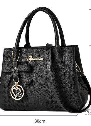 Модная женская сумка с брелком каркасная,качественная классическая дамская сумочка из эко-кожи4 фото