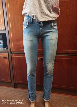 Джинсы женские 42-44р.