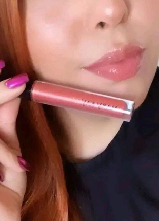 Блиск для губ мері кей