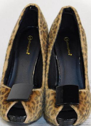 Суперські жіночі туфлі тигрові/atmosphere/uk7/eu40/нові.є нюанси.