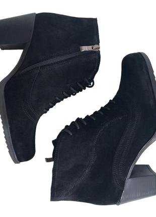 Женские замшевые ботинки на небольшом каблуке утепленные байкой или мехом черные 36-41 индпошив3 фото