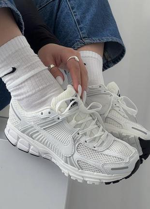 Найк кроссовки белые женские nike zoom vomero 5 white