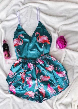 Эффектная пижама с фламинго