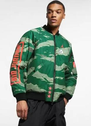 Вітровка чоловіча jordan city of flight graphic bomber jacket ори