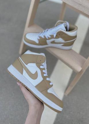 Кроссовки jordan white beige