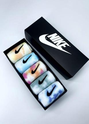 Набор носков nike tie-dye высоких &lt;unk&gt; бокс носков найк тай-дай1 фото