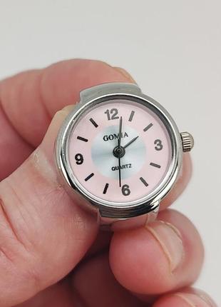 Часы-кольцо на палец gomia кварцевые (с серо-розовым циферблатом) арт. 04632
